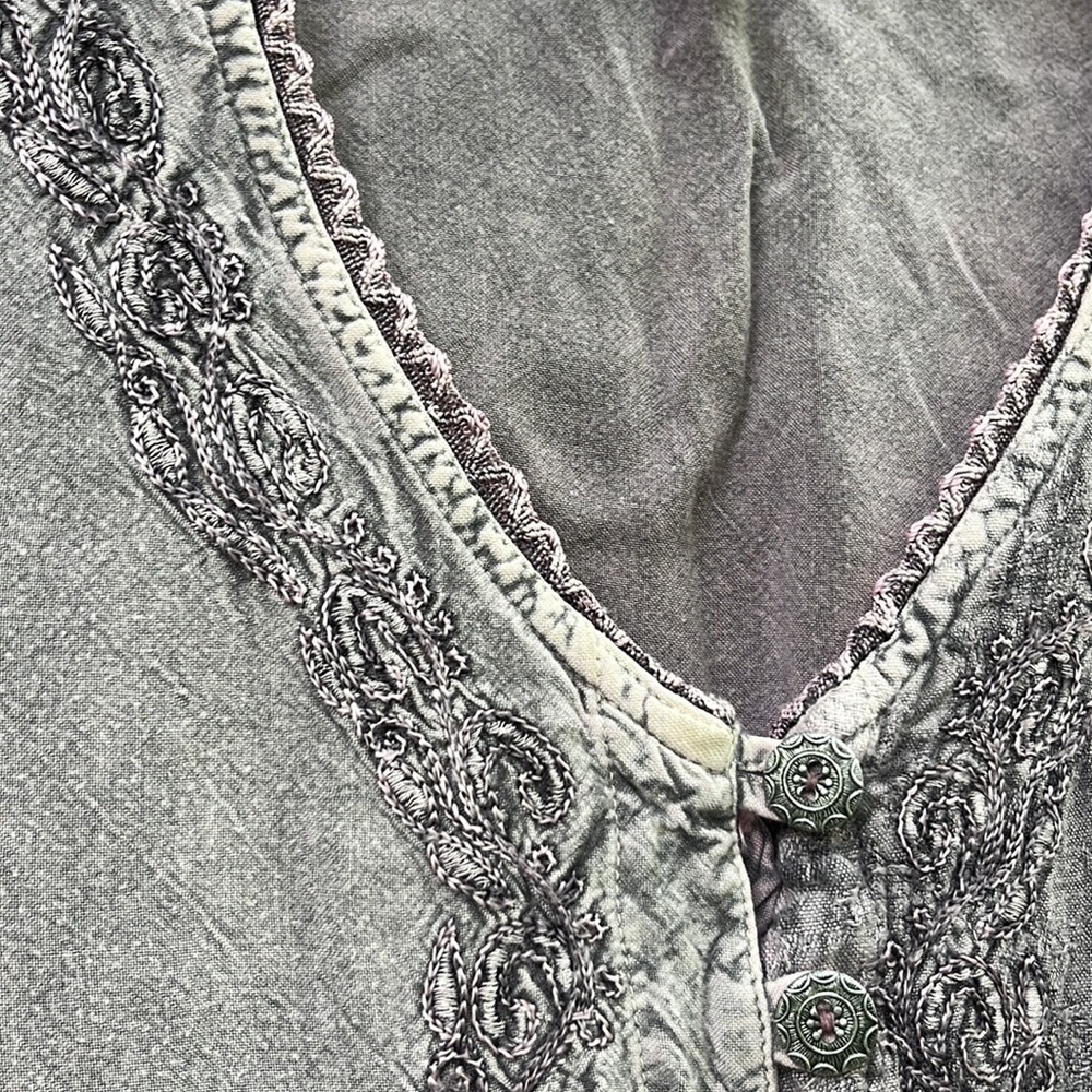 Sacred Thread Embroidered Shirt - Picture 4 of 7